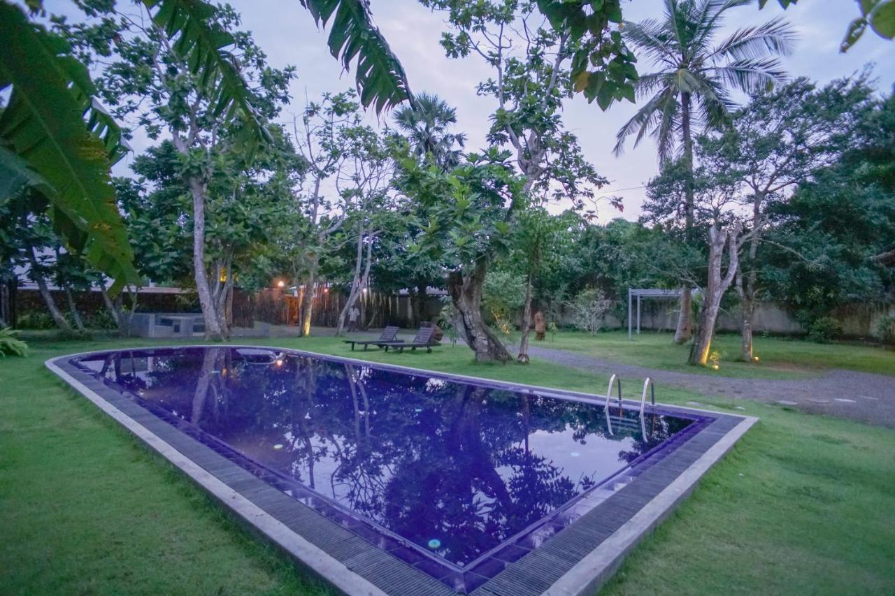 Antique Ceylon Villa Ahangama Exterior foto