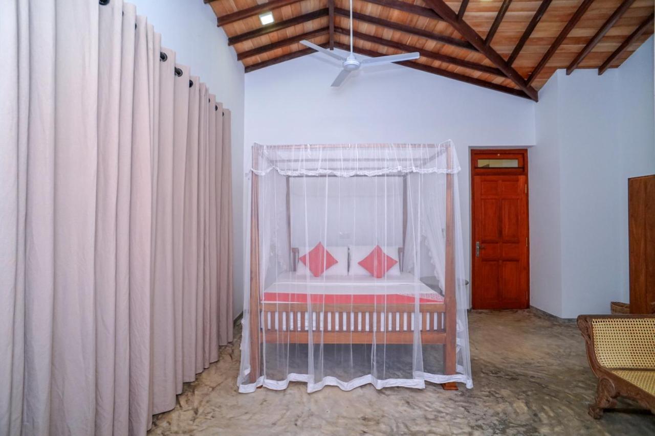 Antique Ceylon Villa Ahangama Exterior foto